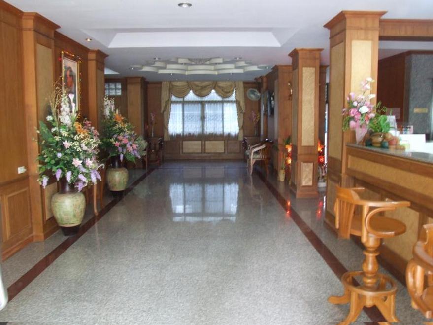 Veerasuda Condotel Ratchaburi Екстер'єр фото